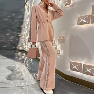 NWOT JET SETTER DRAWSTRING OUTFIT IN SIZE LARGE